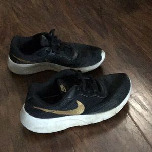 Boys Nike’s